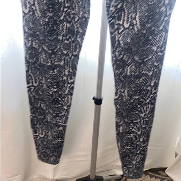 ODODOS Women's High-Rise Blue Sneak Leggings Full-Length Yoga Size S - Picture 5 of 6